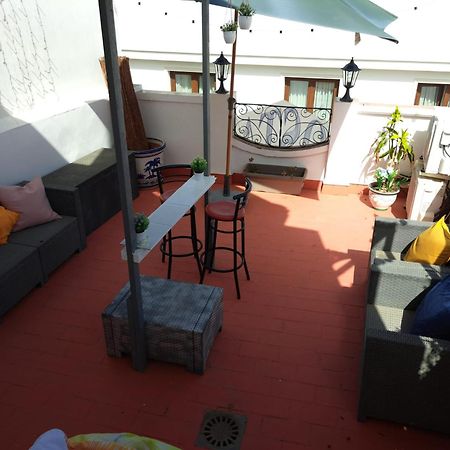 Hostal Montys 内尔哈 外观 照片
