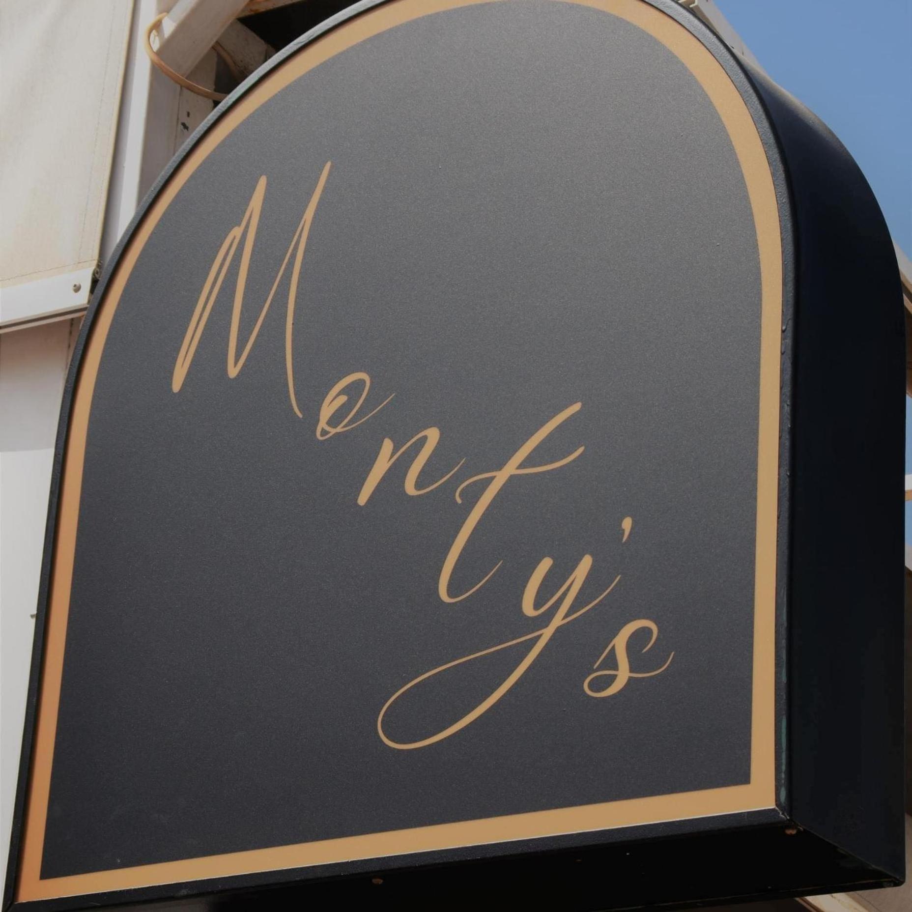 Hostal Montys 内尔哈 外观 照片